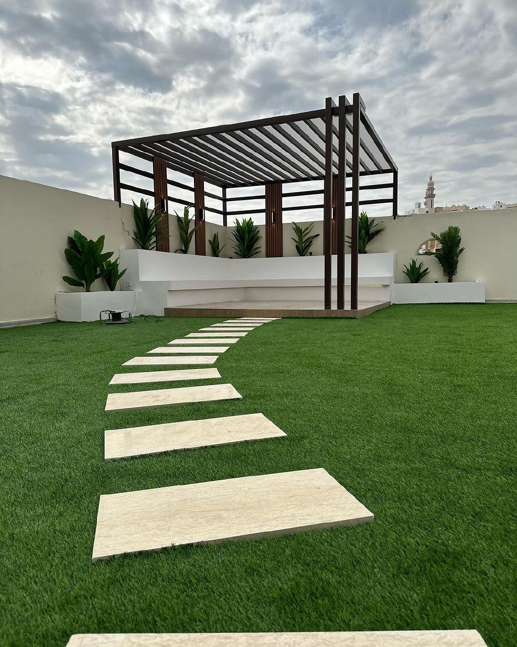 عشب صناعي